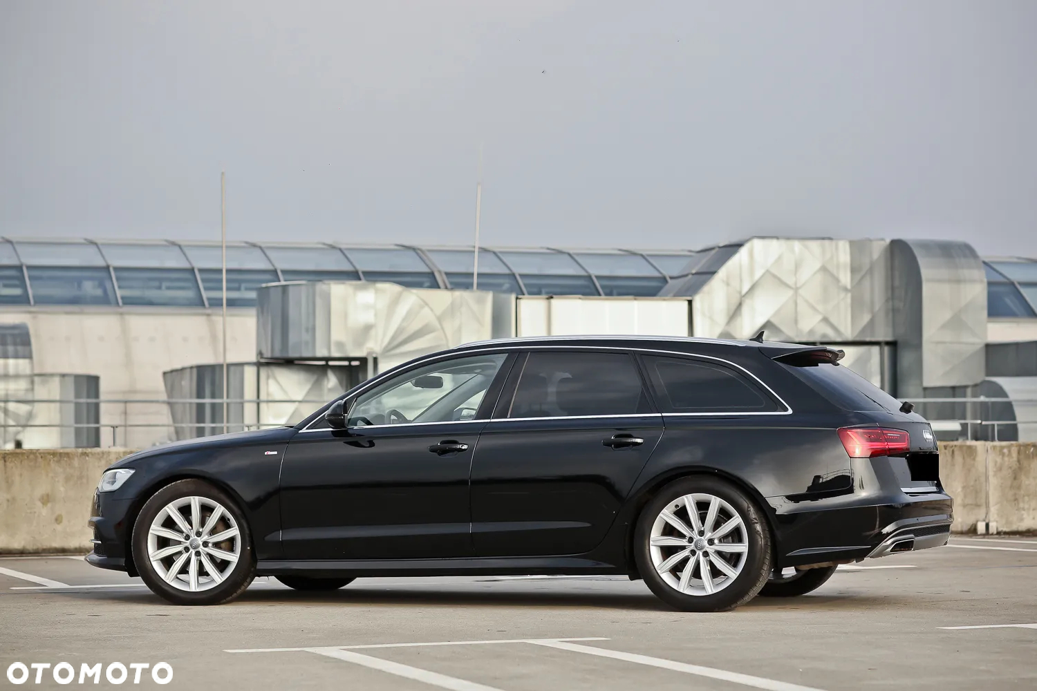 Audi A6 Avant 2.0 TDI quattro S tronic - 11