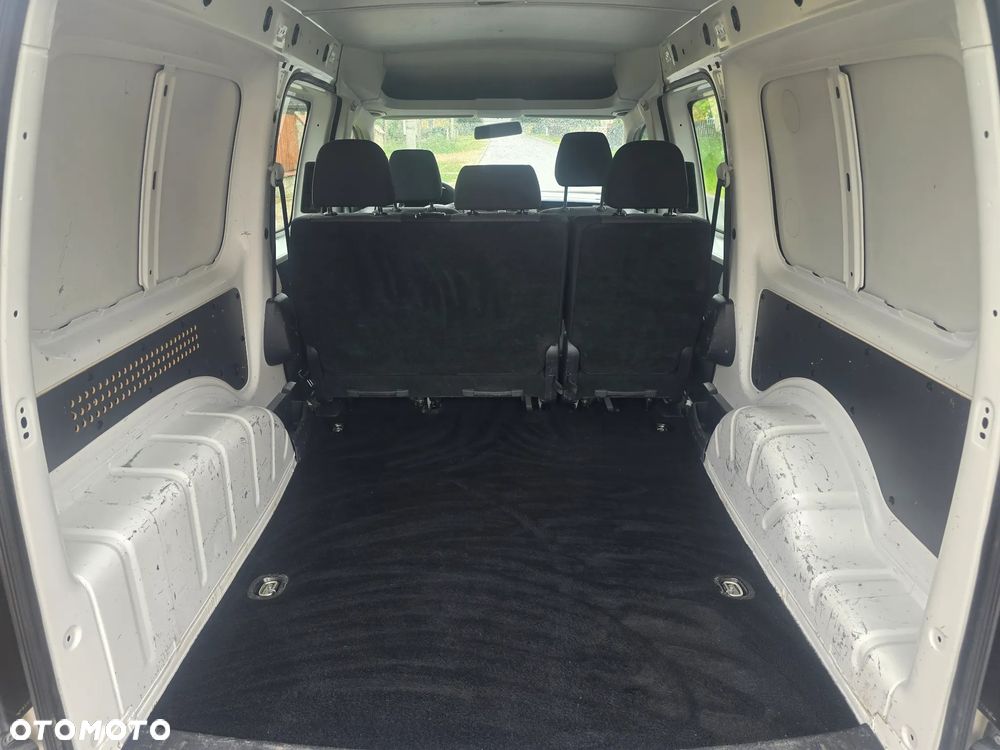 Volkswagen Caddy Maxi 2.0 TDI - 22