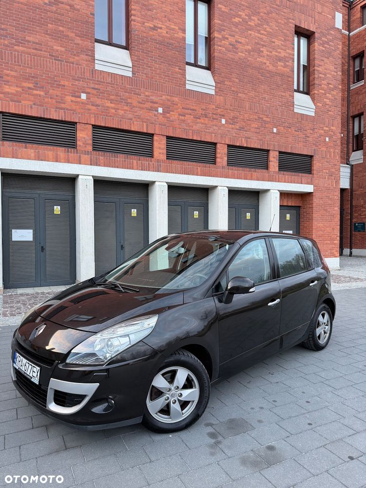 Renault Scenic 2.0 16V 140 CVT Bose Edition - 3