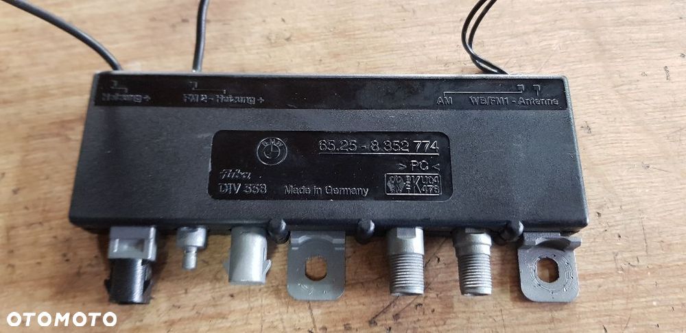 BMW E39 MODUŁ WZMACNIACZ ANTENY 8352774 - 1