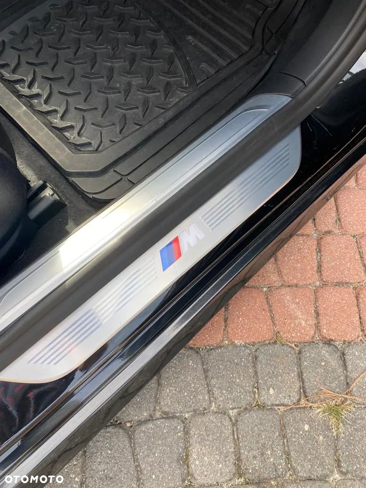 BMW Seria 7 750i xDrive - 14