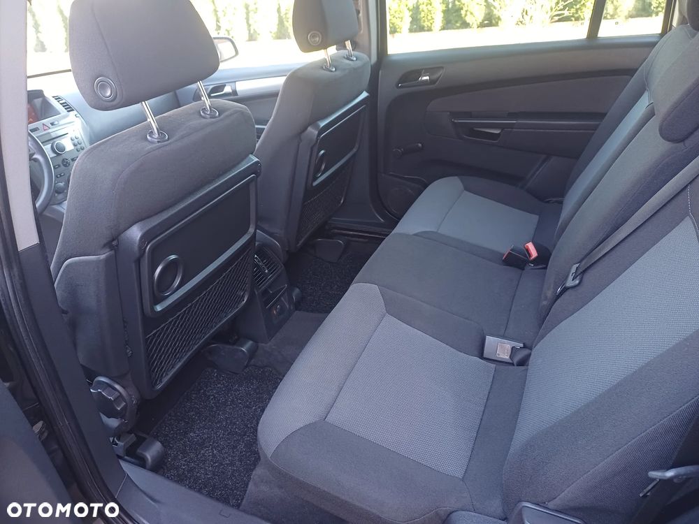 Opel Zafira - 23