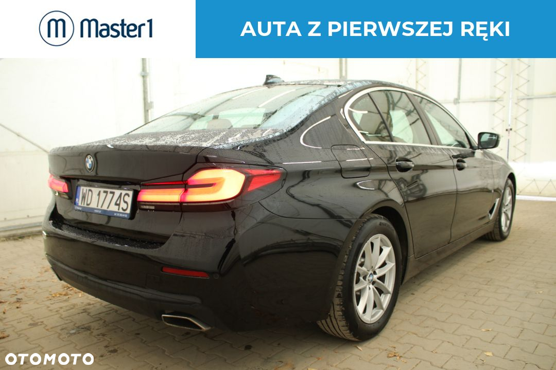 BMW Seria 5 520i mHEV - 4