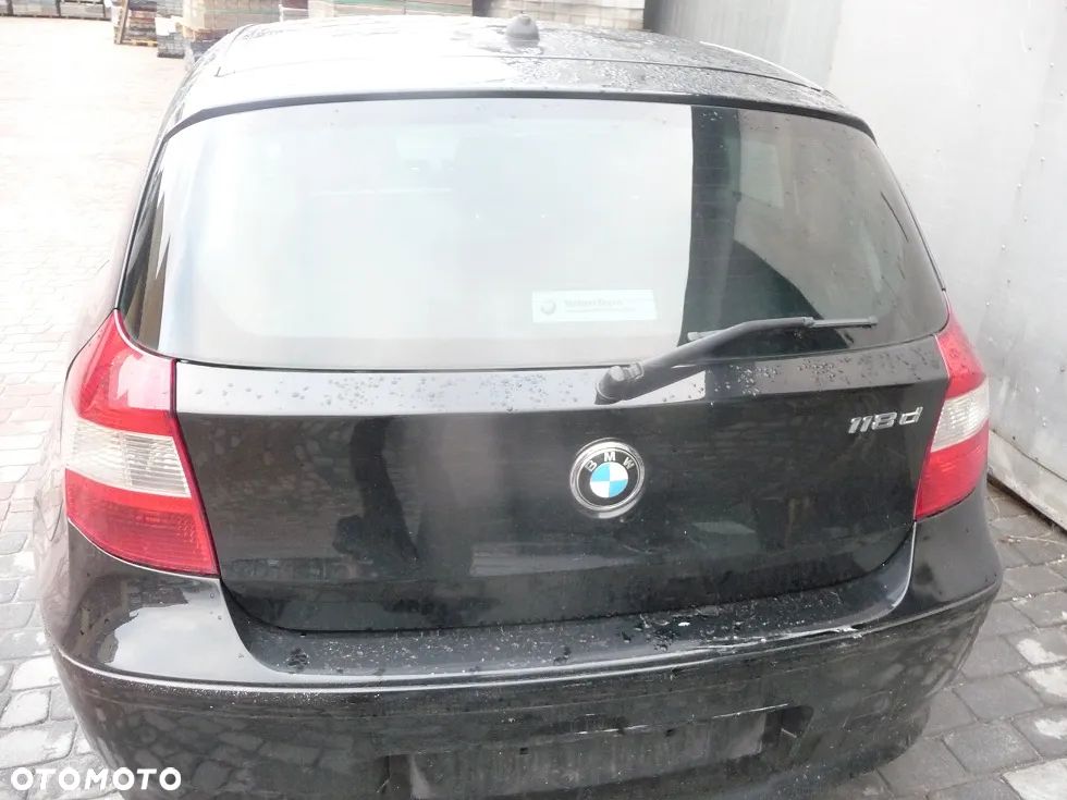 Lampa lampy tył tylne prawa lewa BMW E87 przed lift