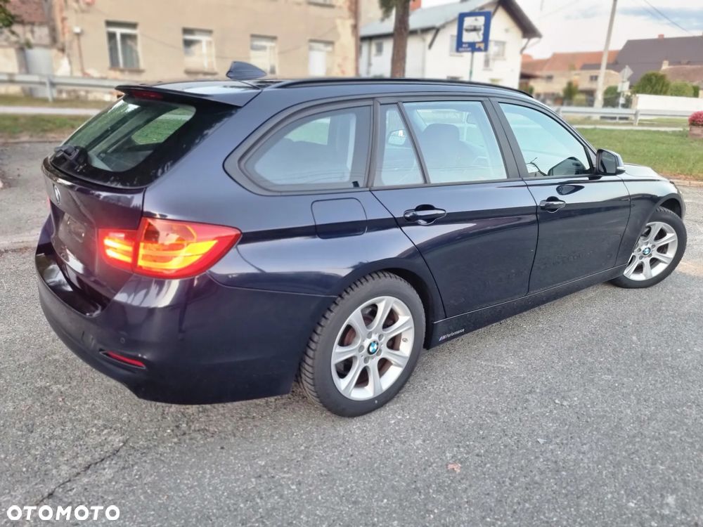 BMW Seria 3 335d Touring xDrive Edition M Sport Shadow - 25