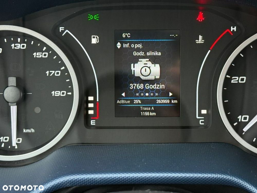 Iveco 2020/Daily/Winda BAR/Średni/manual/Klima/Tempomat/Business Pakiet - 29