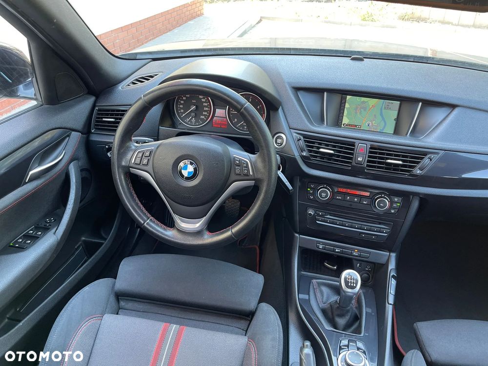 BMW X1 sDrive16d xLine - 8