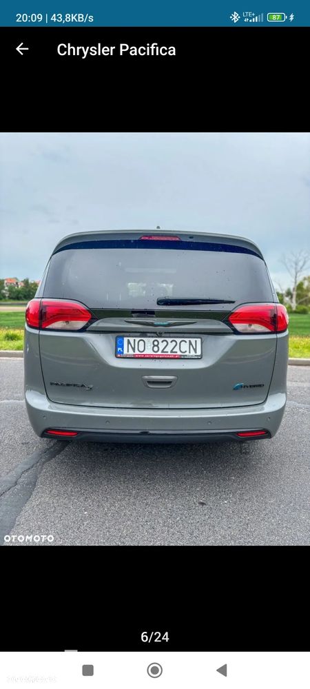 Chrysler Pacifica - 4