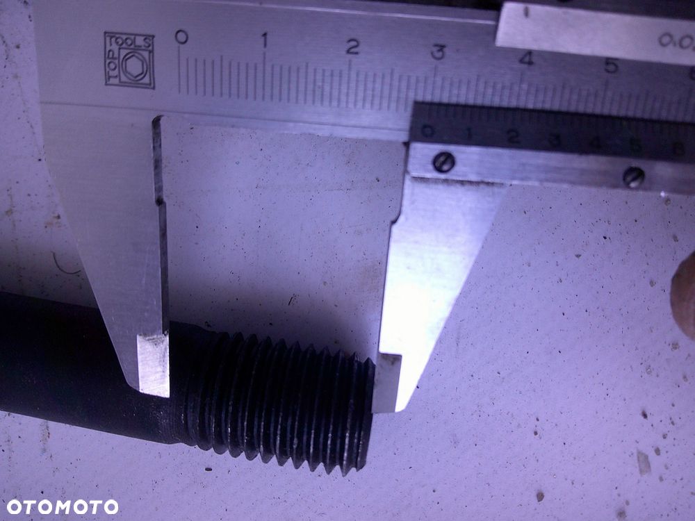 śruba zamkowa do maszyn rolniczych pługa S   L140 12,9 18 - 3