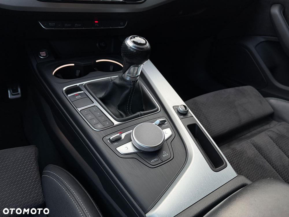 Audi A4 Avant 2.0 TDI DPF S line Sportpaket - 39