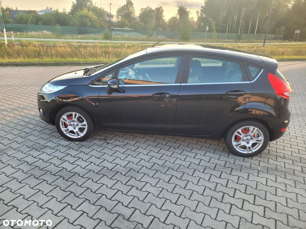 Ford Fiesta - 8