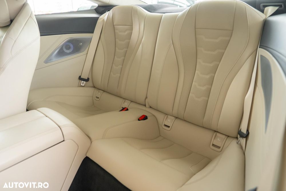 BMW M8 M850i xDrive - 27