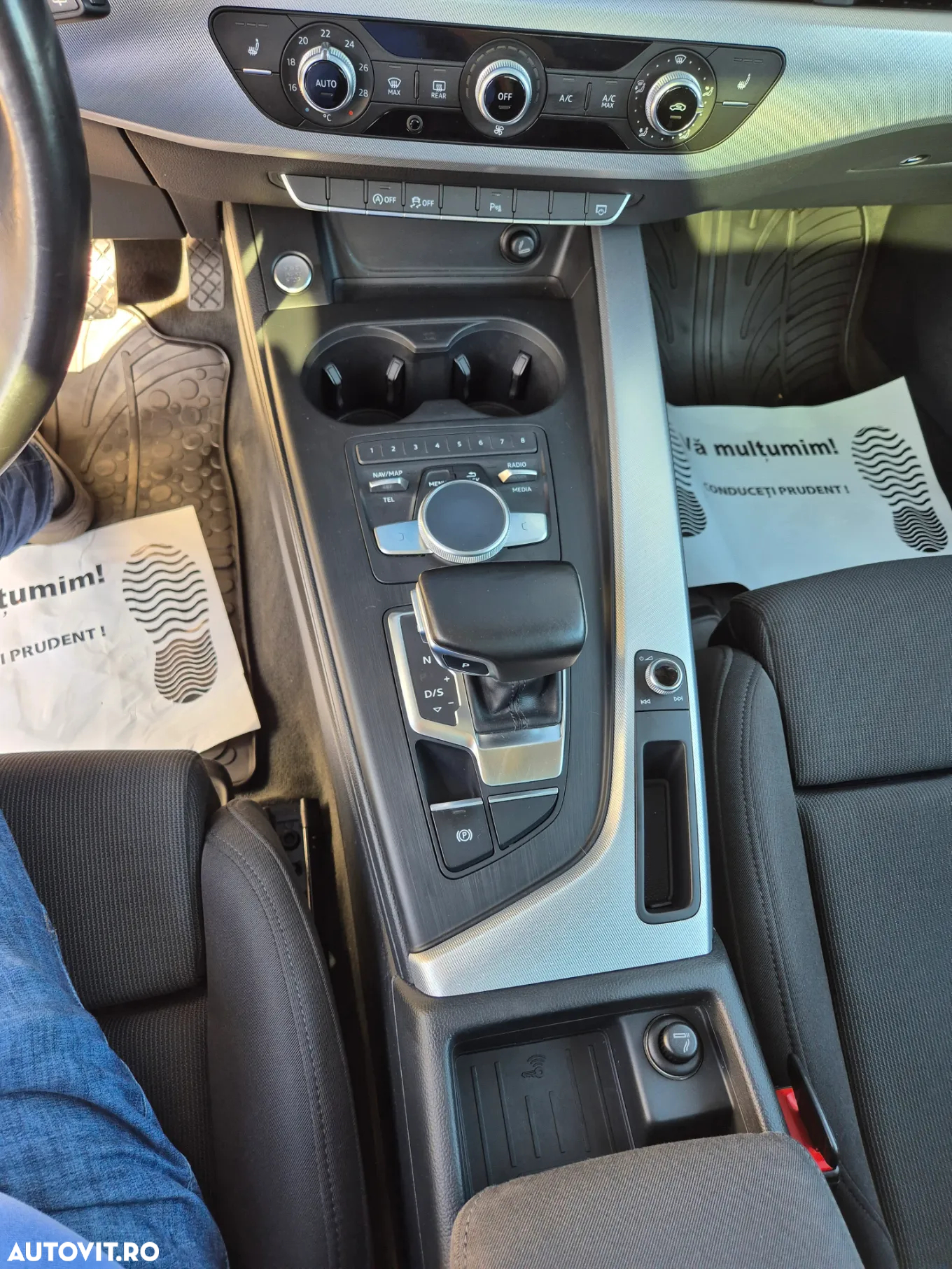 Audi A4 2.0 TDI ultra S tronic Sport - 10
