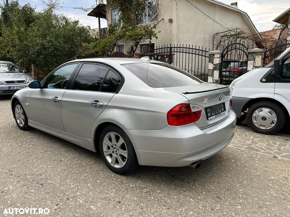 BMW Seria 3 - 2