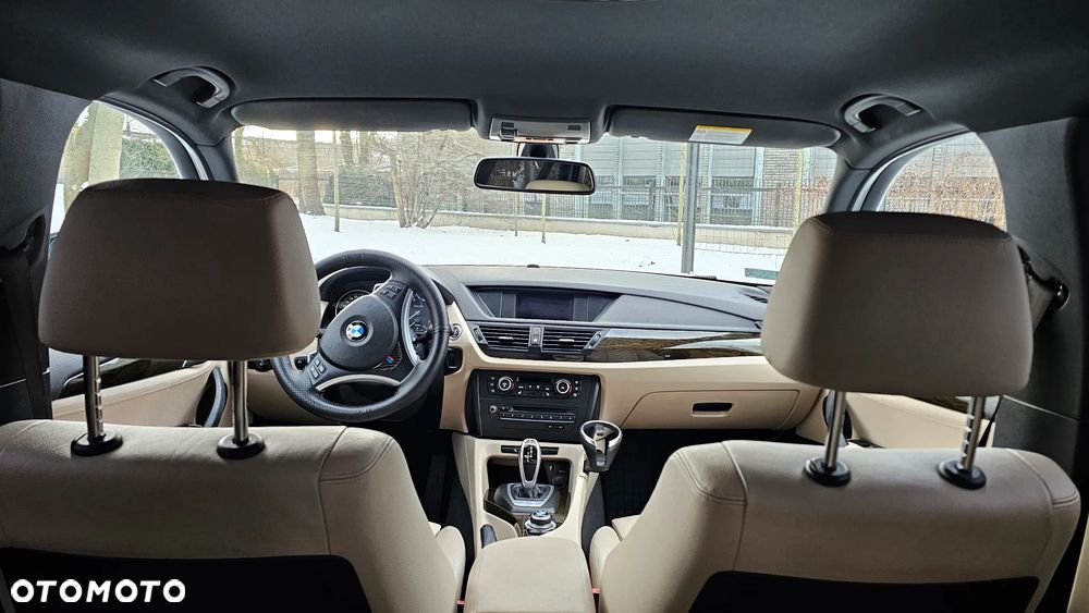 BMW X1 xDrive20i - 10