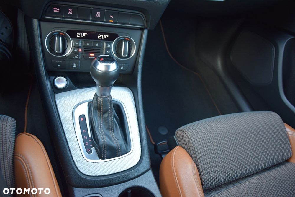 Audi Q3 40 TDI Quattro S Line S tronic - 20