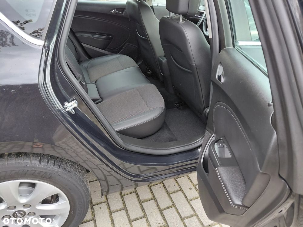 Opel Astra 1.6 Exklusiv - 34
