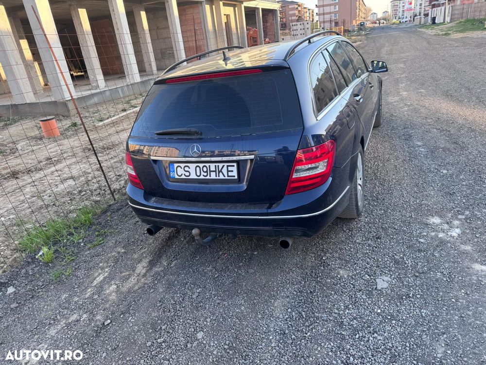 Mercedes-Benz C 180 CGI BlueEFFICIENCY Elegance - 3