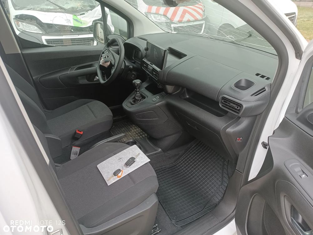 Opel Combo - 8