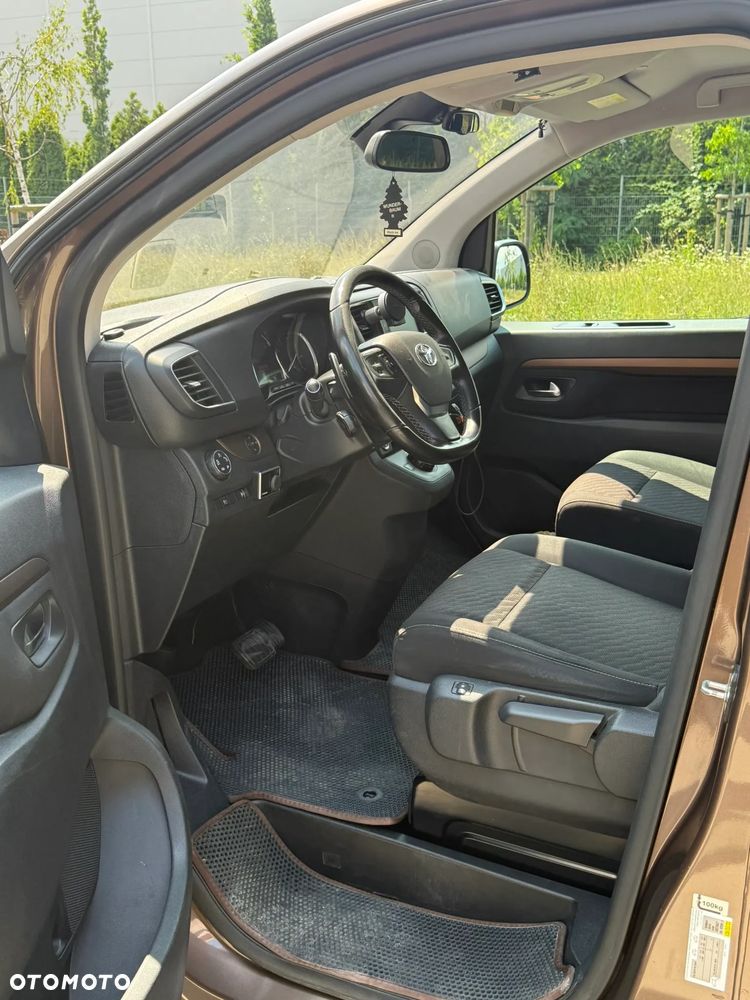 Toyota ProAce Kombi D-4D Long 2,8t - 12