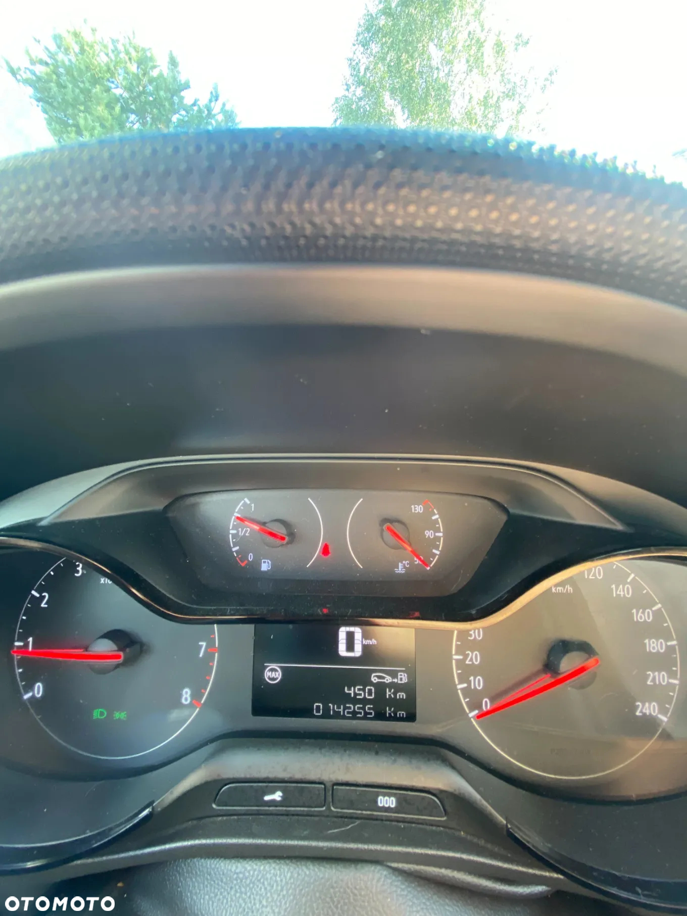 Opel Crossland X - 16