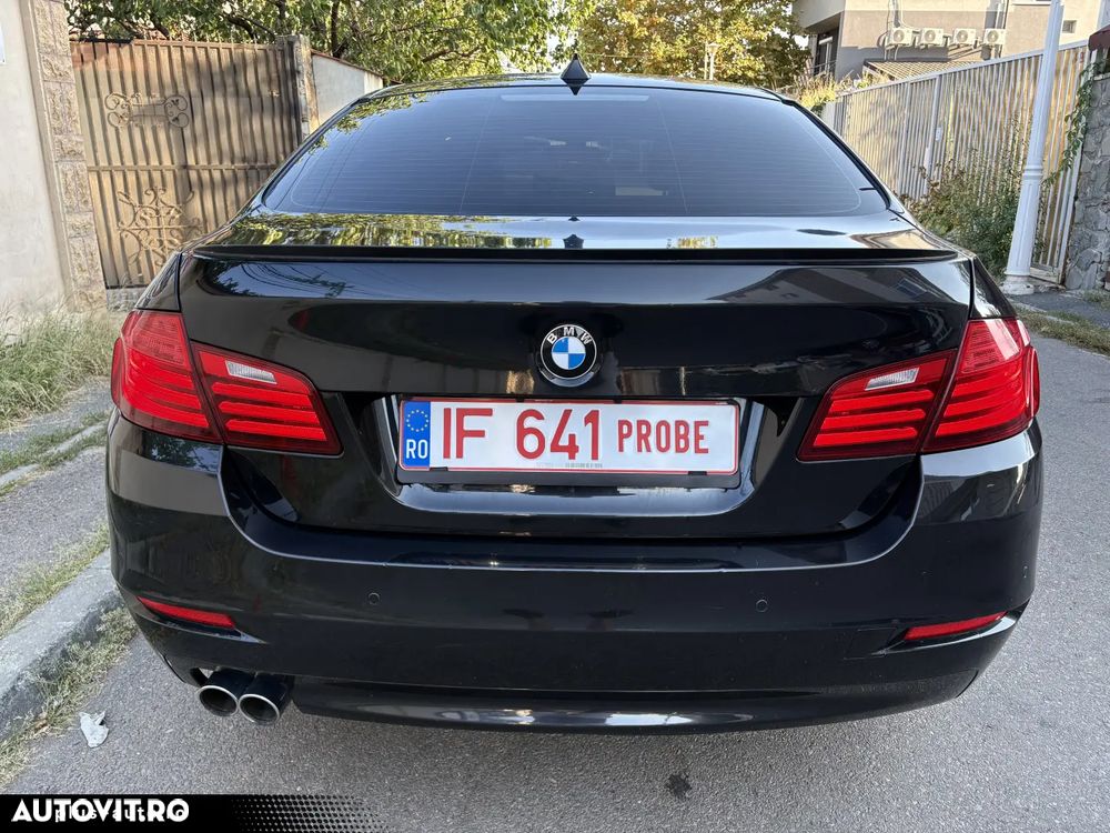BMW Seria 5 525d Aut. Luxury Line - 7