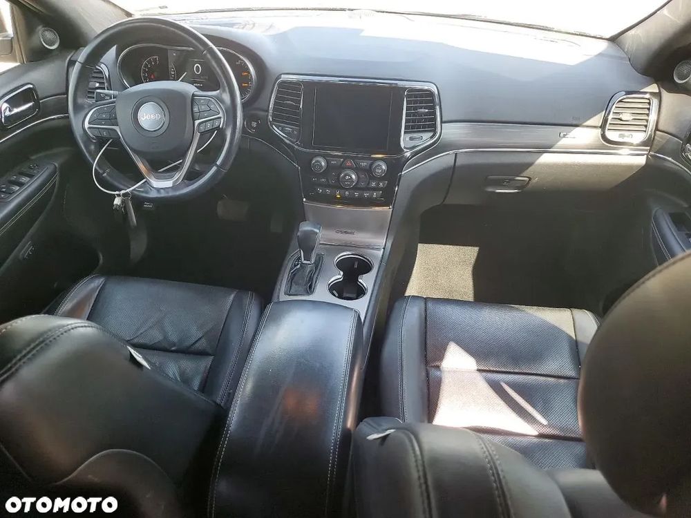 Jeep Grand Cherokee - 8