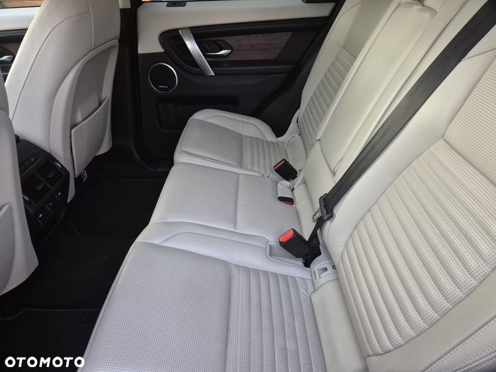 Land Rover Discovery Sport 2.0 D180 HSE - 11