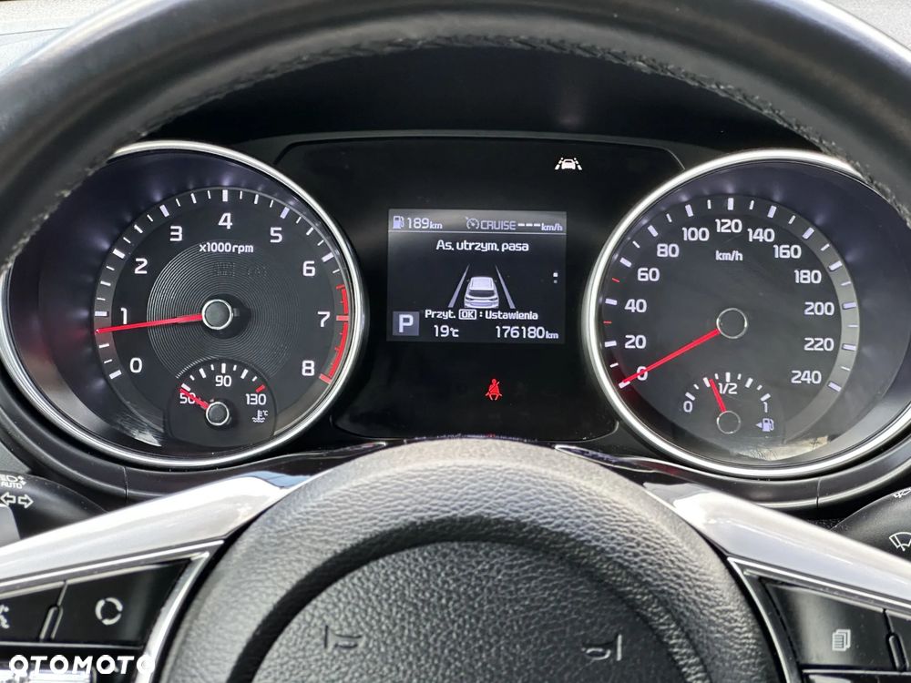 Kia Ceed - 24