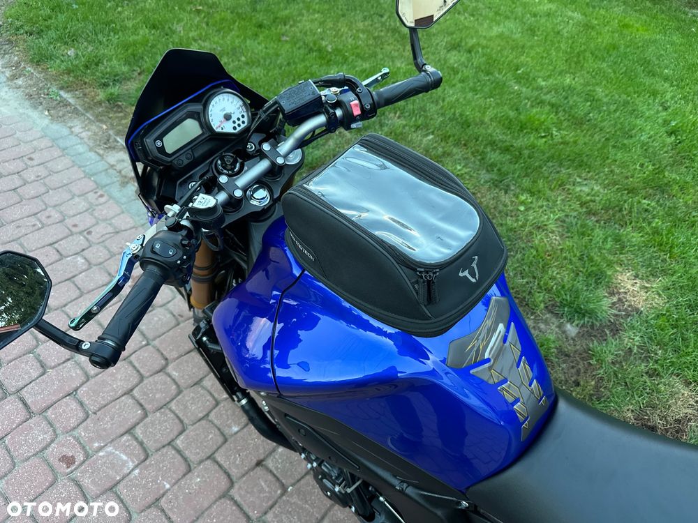 Yamaha FZ8 - 26