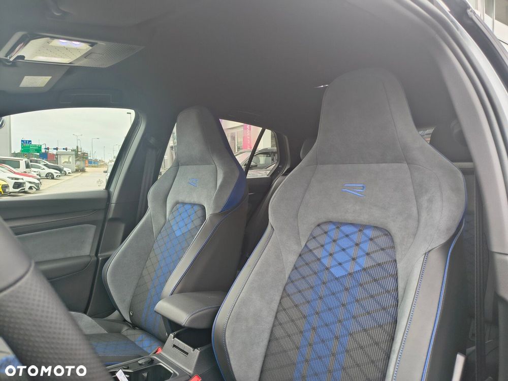 Volkswagen Golf 2.0 TSI 4Motion R DSG - 17