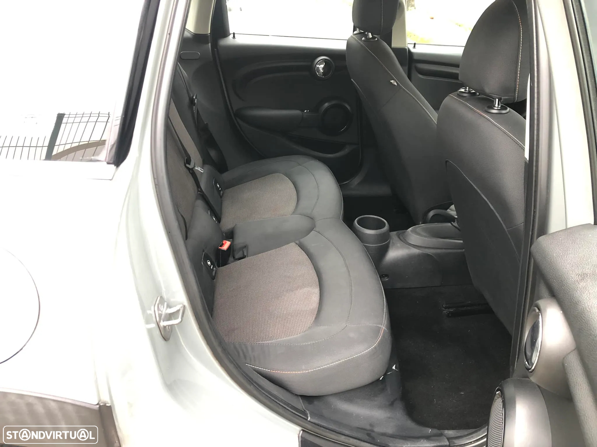 MINI 5 Portas One D - 11