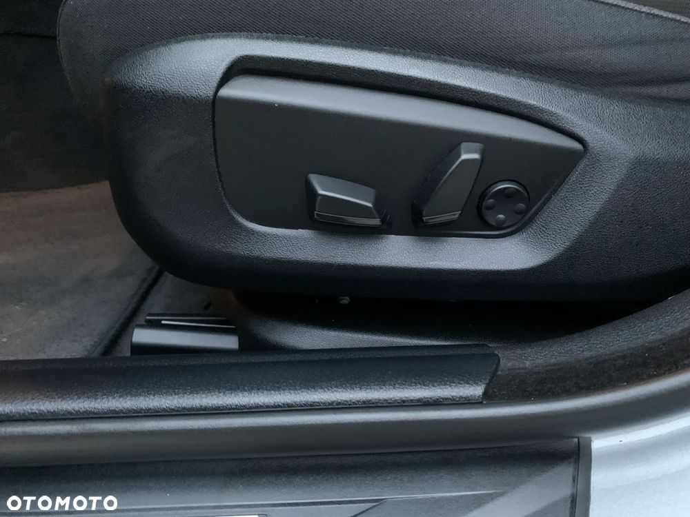 BMW Seria 5 520d - 8