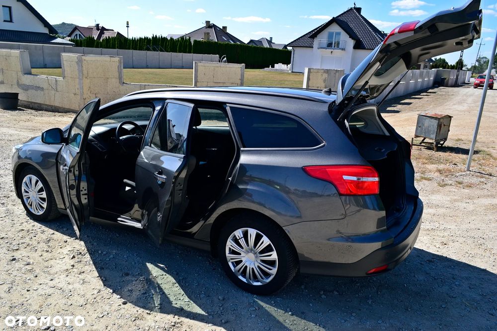 Ford Focus 1.5 TDCi DPF Start-Stopp-System Business - 7