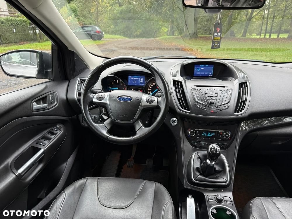 Ford Kuga 2.0 TDCi 2x4 Titanium - 27