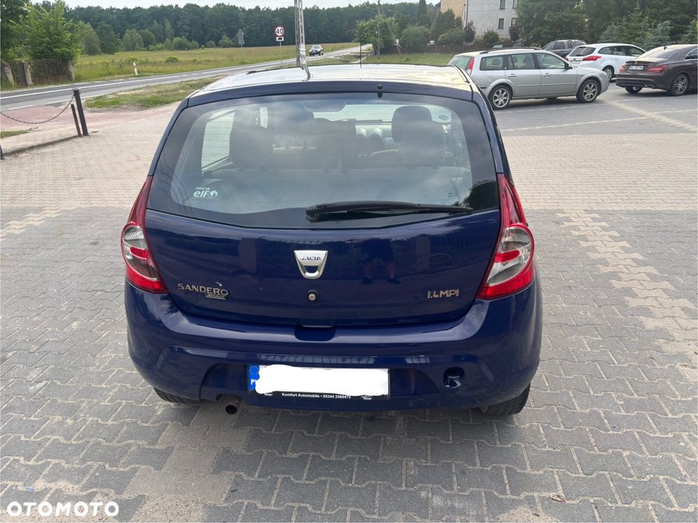 Dacia Sandero - 4