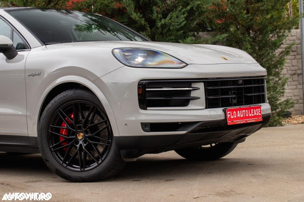 Porsche Cayenne Coupe - 8