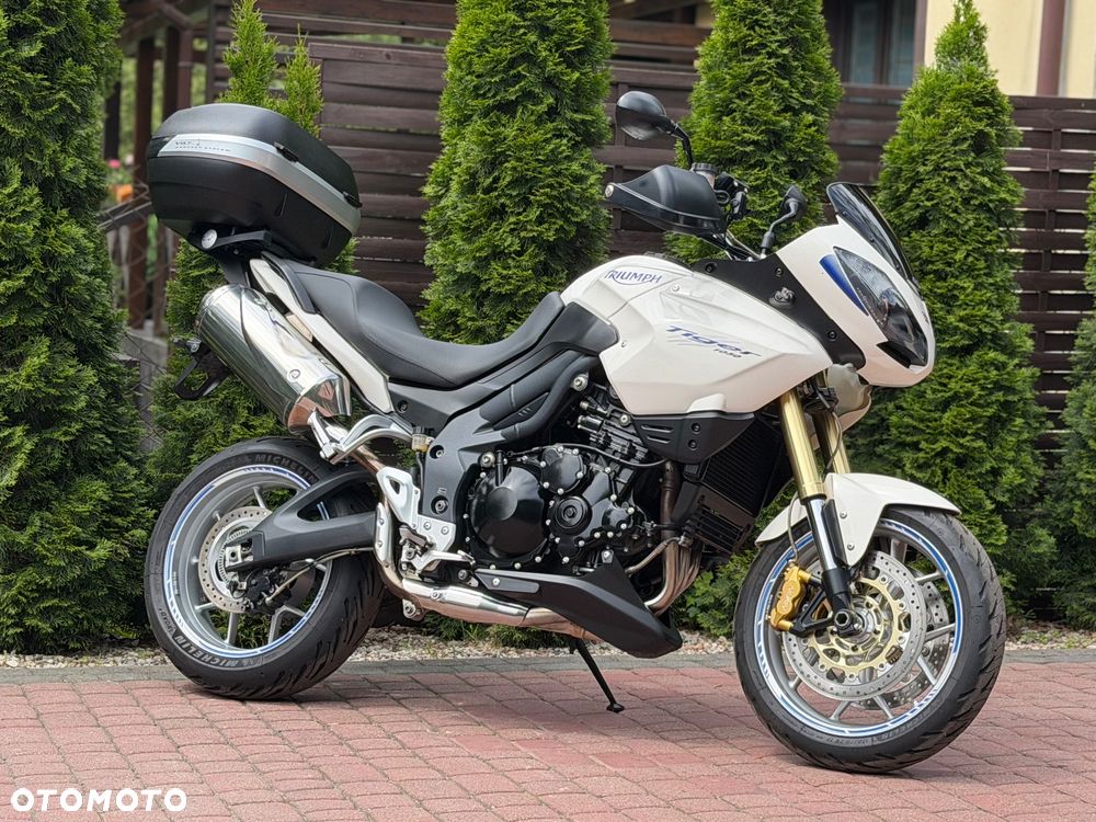 Triumph Tiger - 2