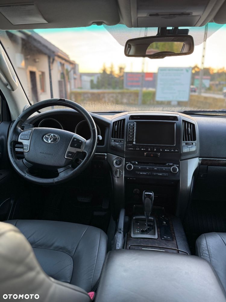 Toyota Land Cruiser LC 4.5 V8 D-4D Prestige 7os - 11