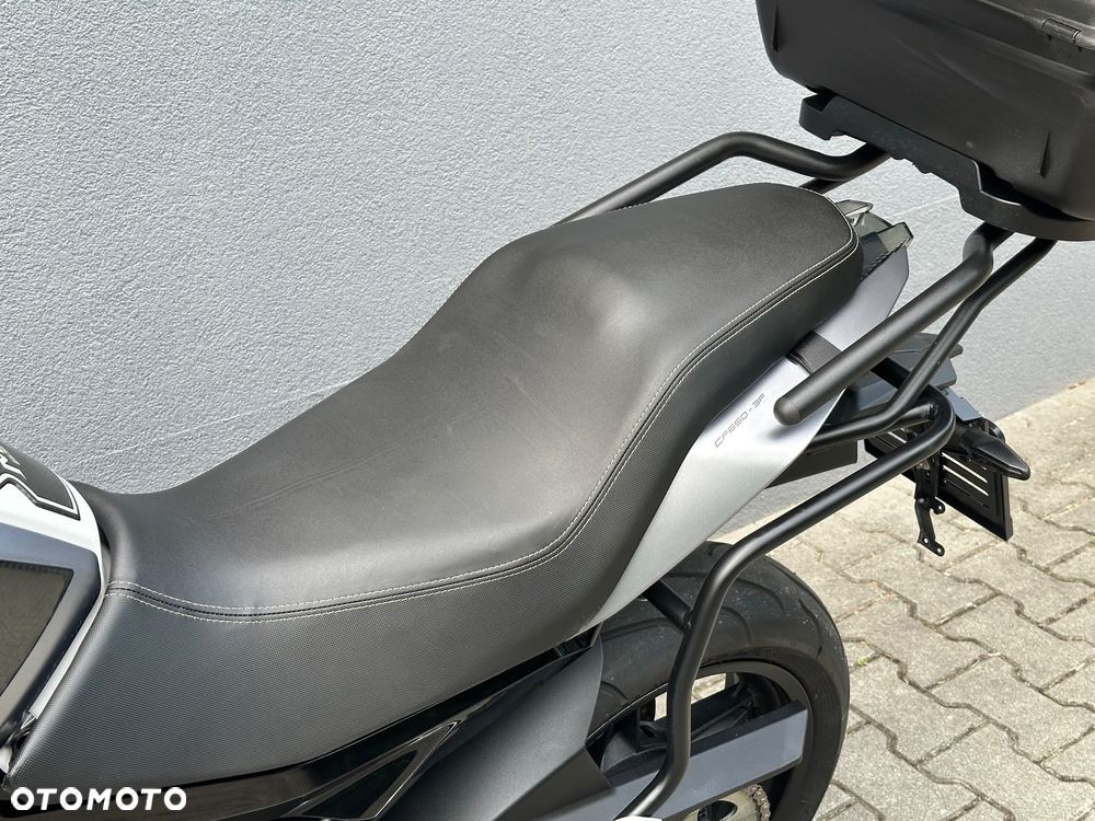 CFMoto 650 MT - 18