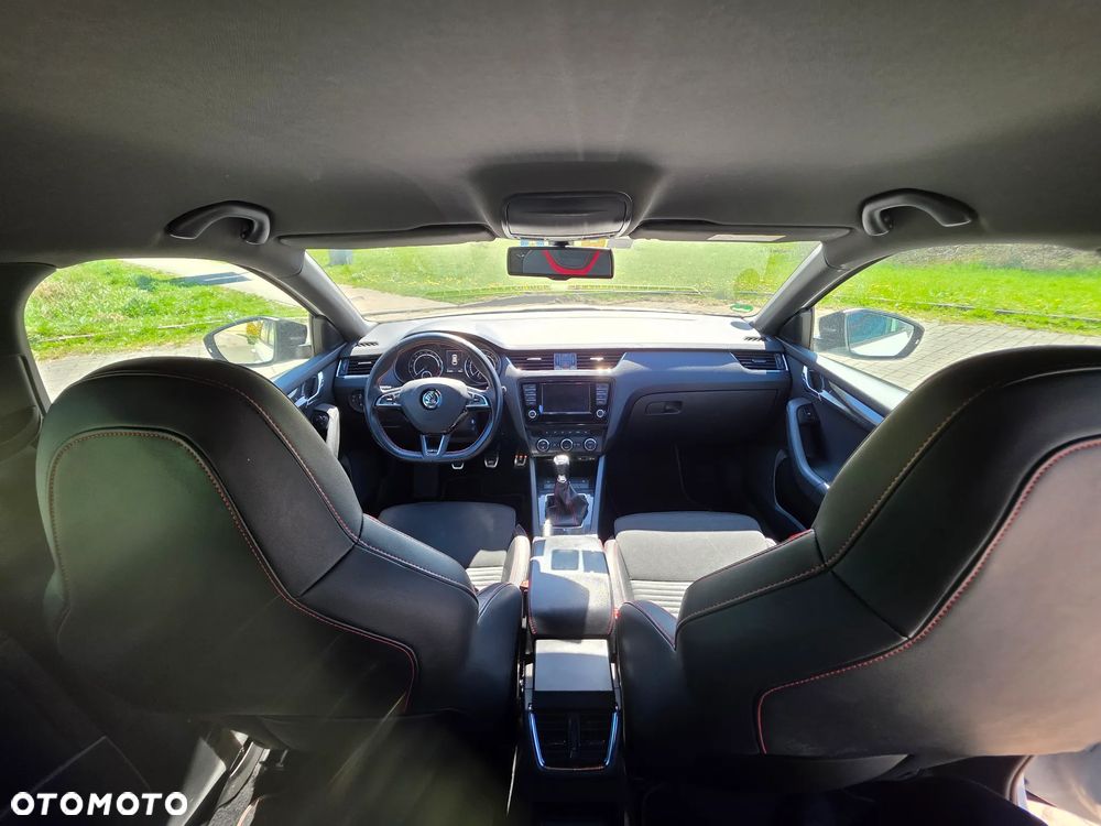 Skoda Octavia 2.0 TDI RS - 7