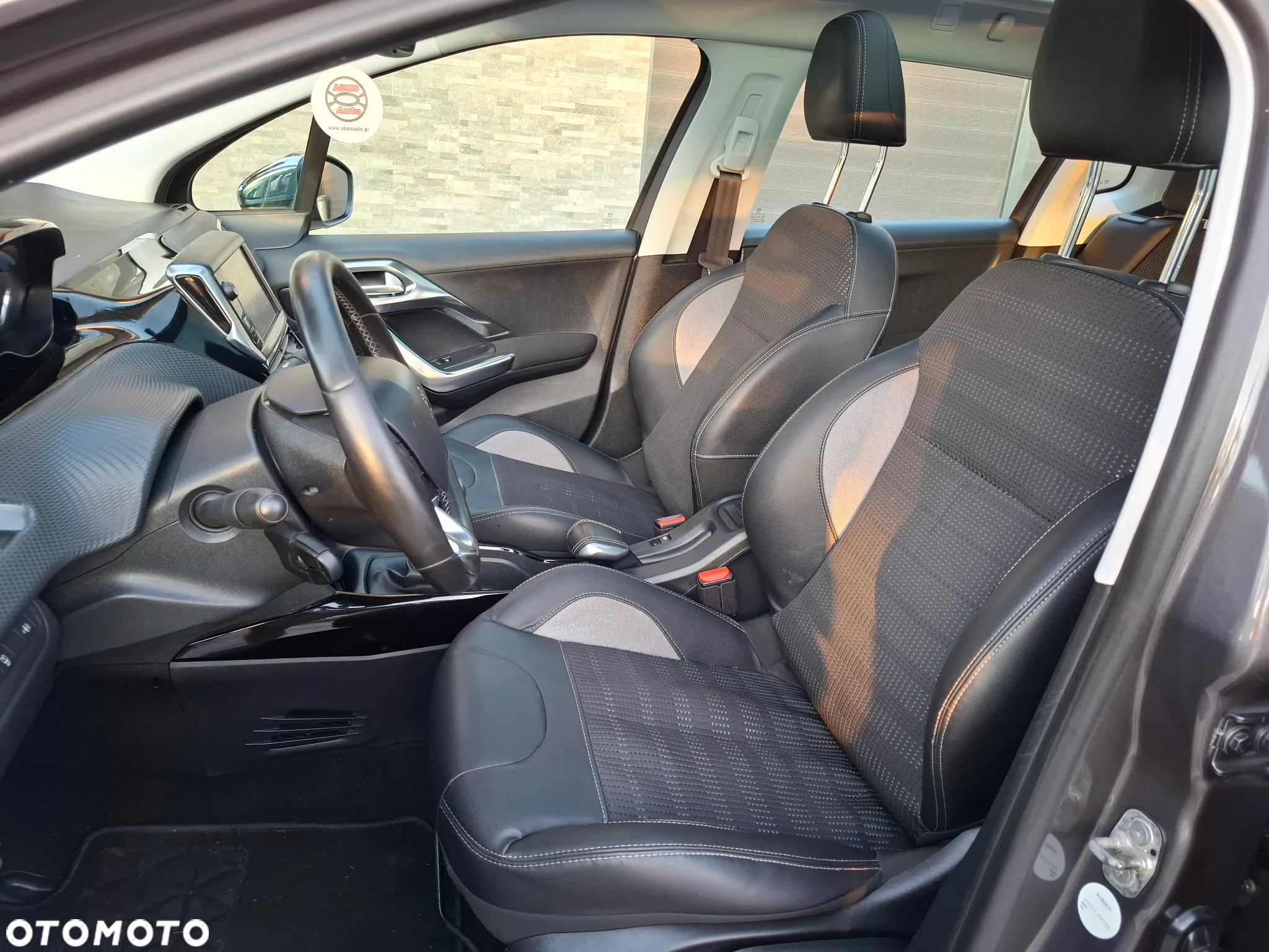 Peugeot 2008 1.6 BlueHDi Allure - 30