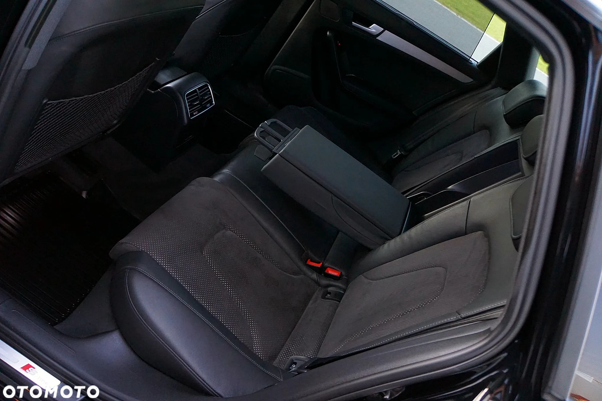 Audi A4 Avant 2.0 TDI DPF clean diesel S line Sportpaket - 27