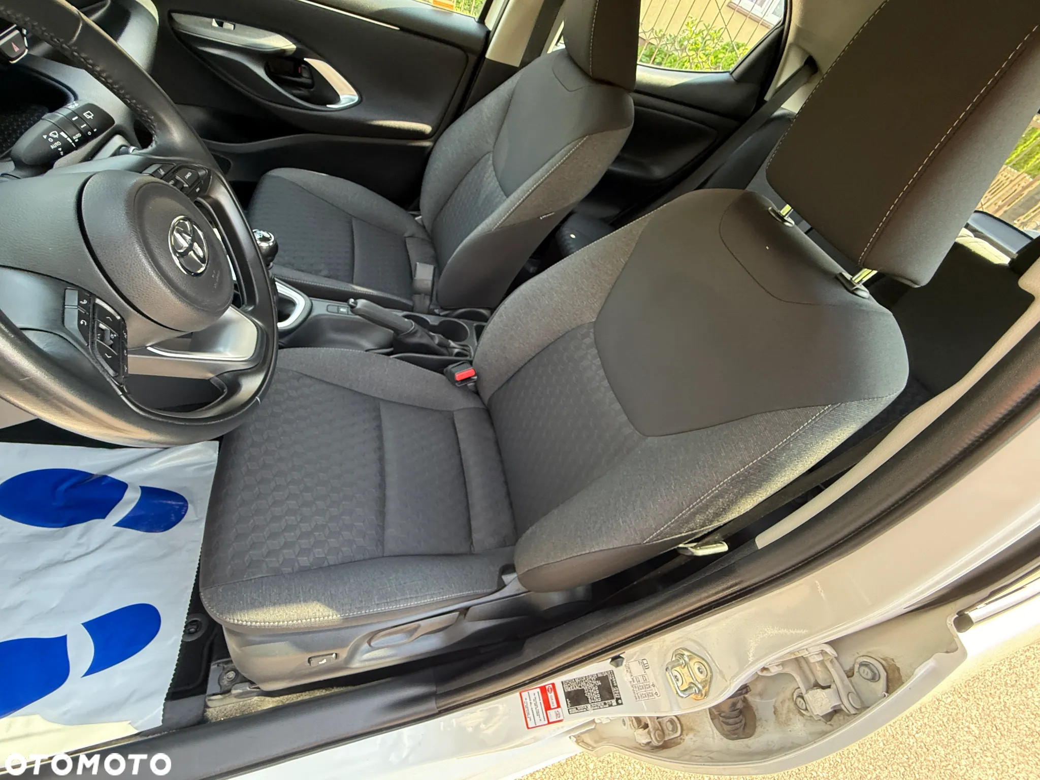 Toyota Yaris 1.5 Comfort - 11