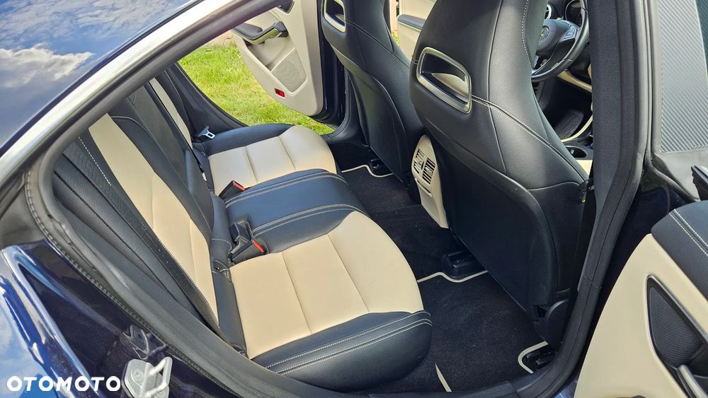 Mercedes-Benz CLA 250 7G-DCT AMG Line - 30