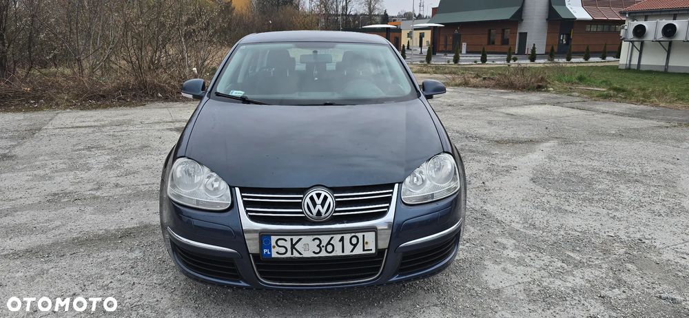 Volkswagen Jetta 1.9 TDI Trendline - 2