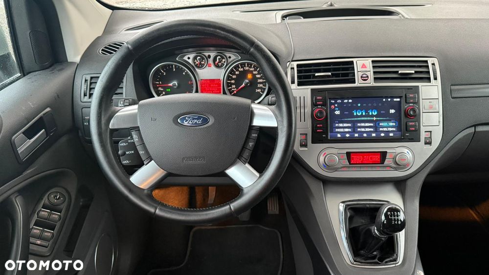 Ford Kuga 2.0 TDCi 4x4 Titanium - 9
