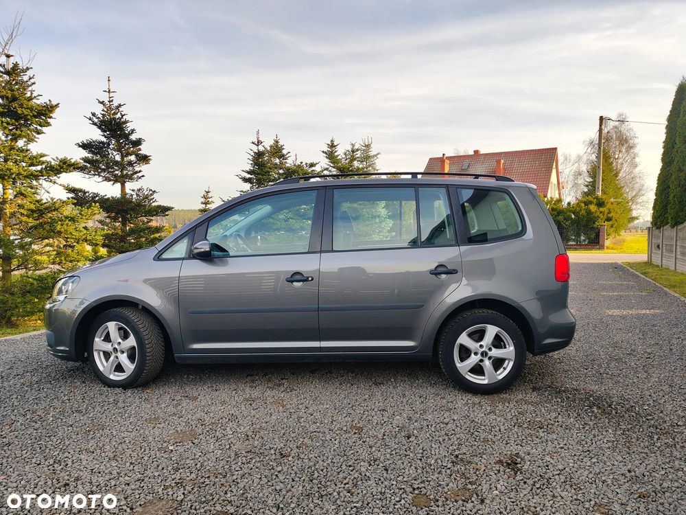 Volkswagen Touran 2.0 TDI DPF STYLE - 13