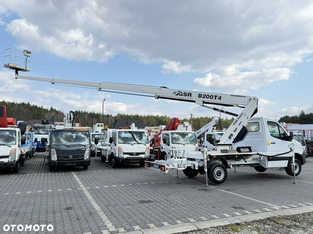 Mercedes-Benz Sprinter - 11