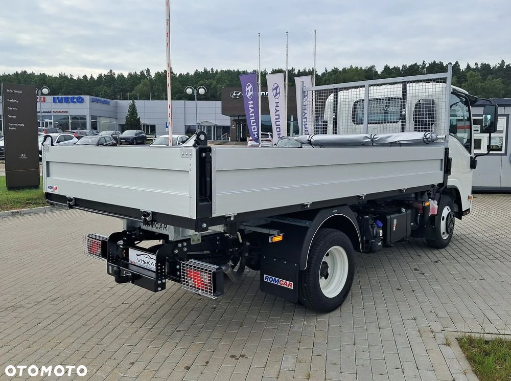 Isuzu M27 Final Edition - 6